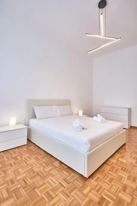 Lenny'S Central Apartment Milan Italy